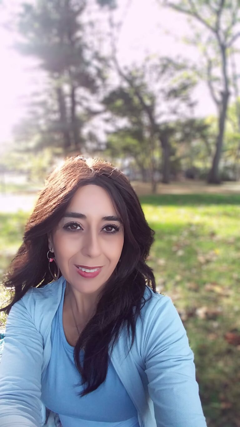 Myriam Lukoff 1 768x1365
